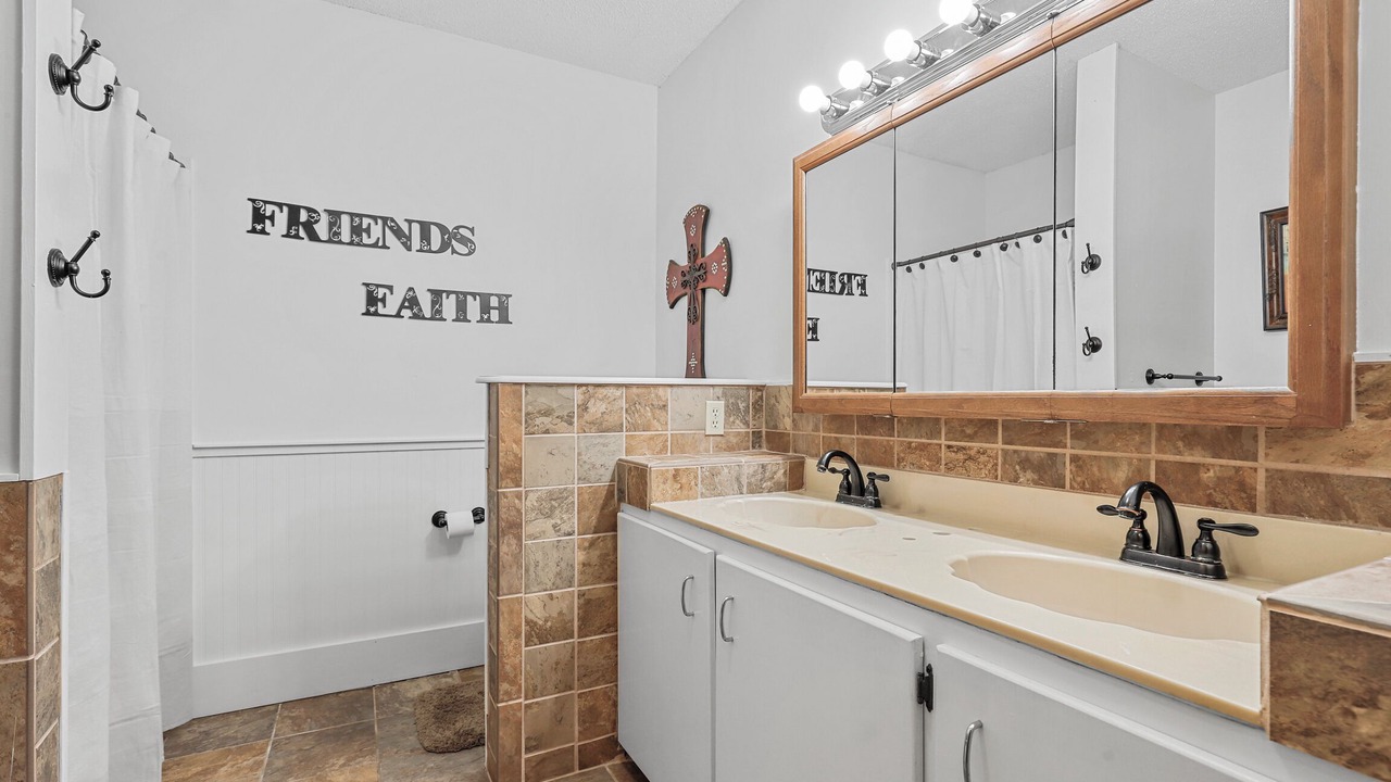 Photo of Bathroom in Graham