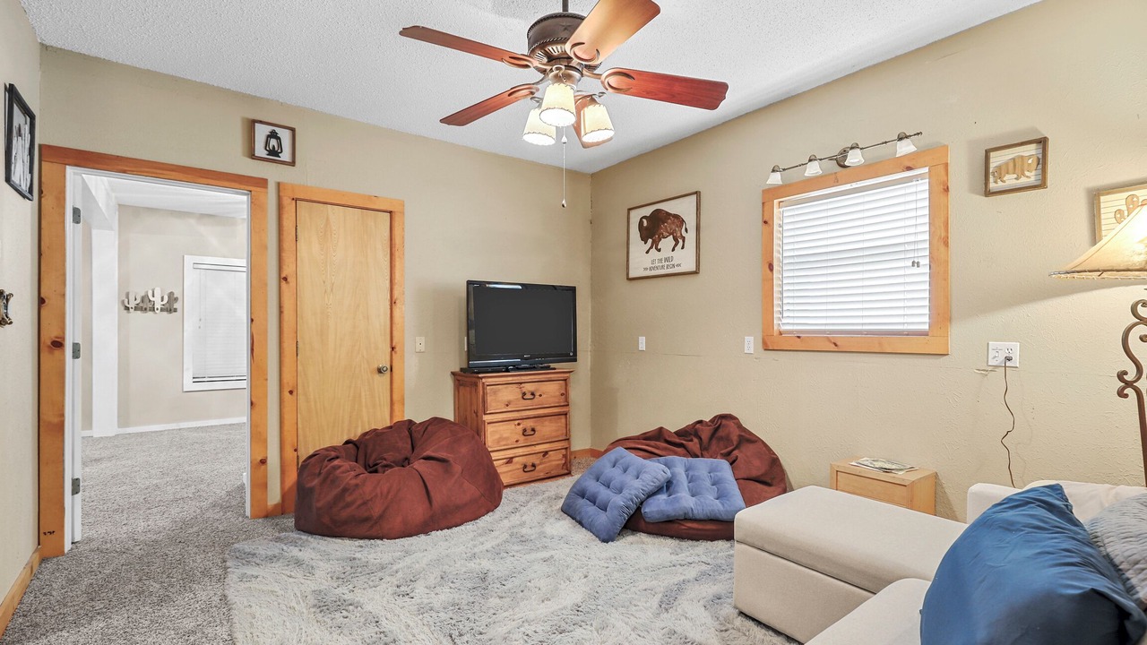 Photo of Livingroom in Graham