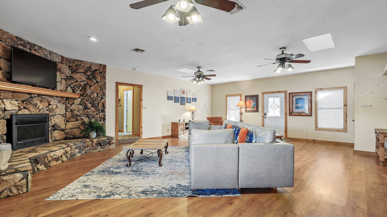Photo of Livingroom in Graham