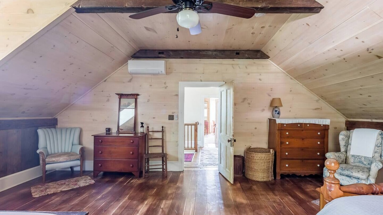 Photo of Bedroom in Coxsackie