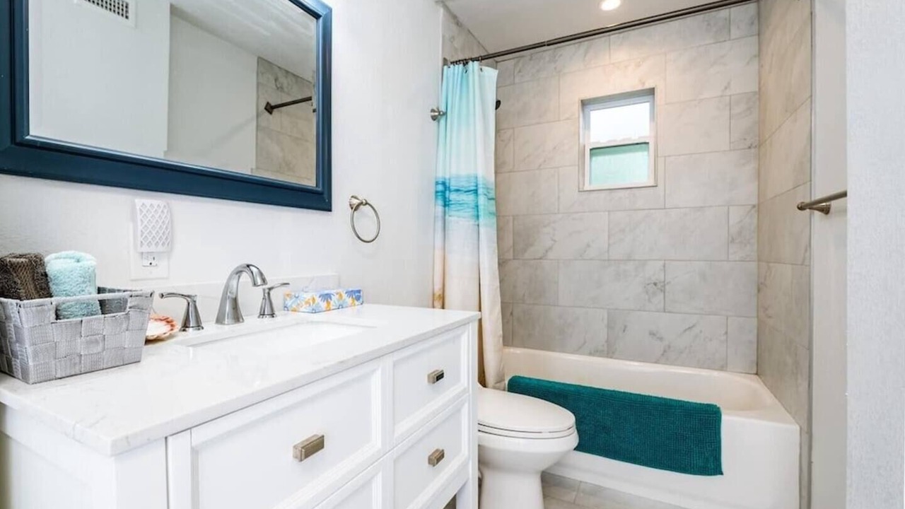 Photo of Bathroom in Smith's Memento