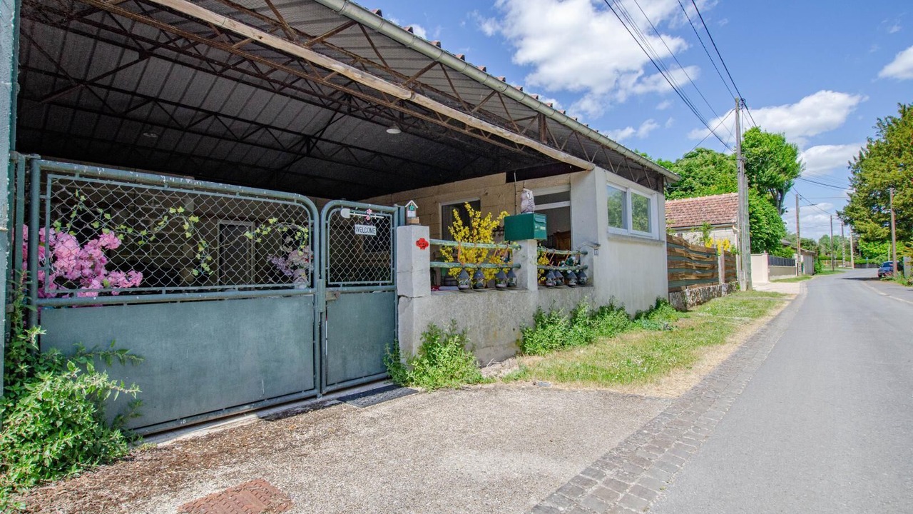 Photo of Outdoor in Le Meriot