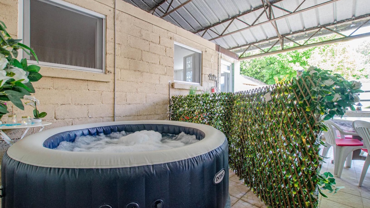 Photo of Patio Balcony in Le Meriot