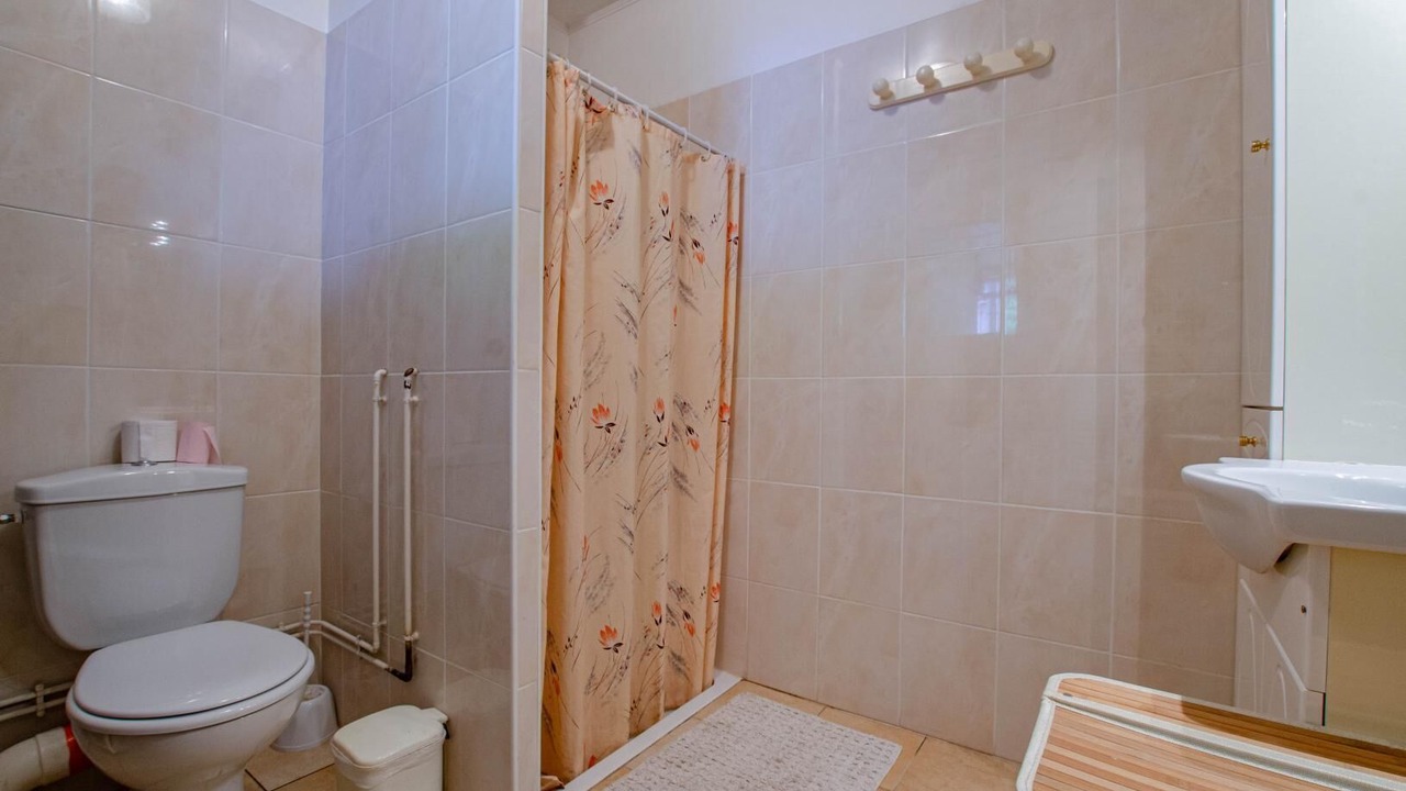 Photo of Bathroom in Le Meriot