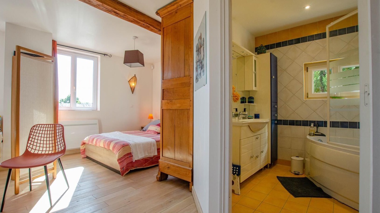 Photo of Bedroom in Chaource