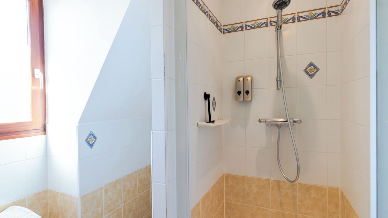 Photo of Bathroom in Castelnaud-la-Chapelle