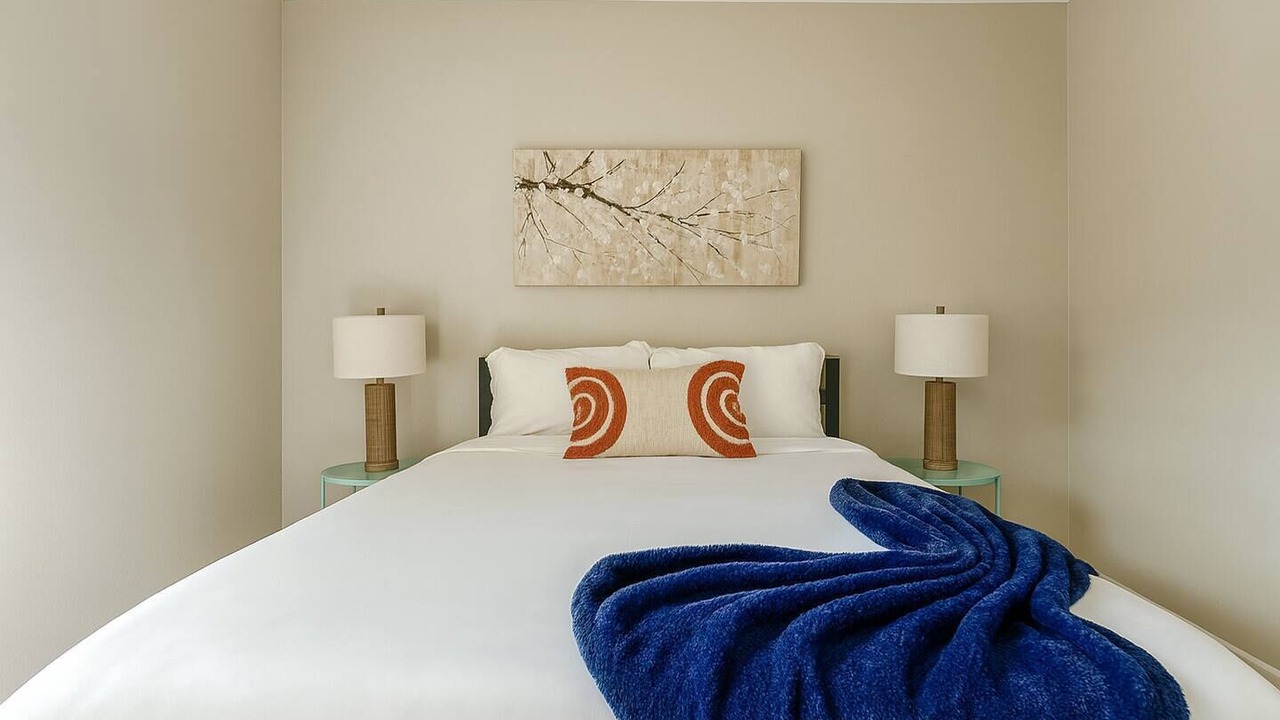 Photo of Bedroom in South Side
