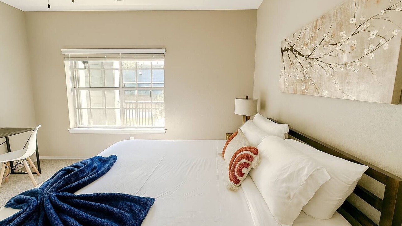 Photo of Bedroom in South Side