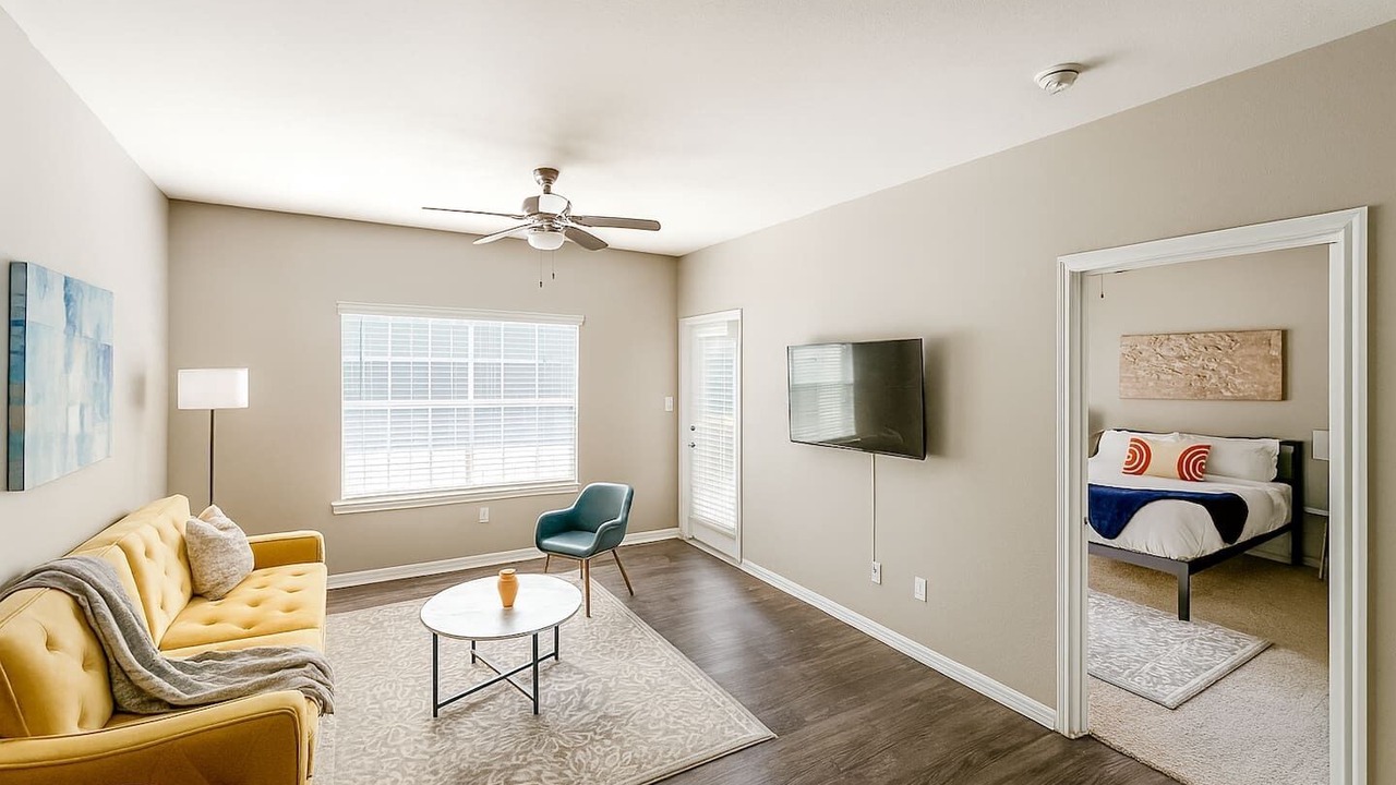 Photo of Livingroom in South Side