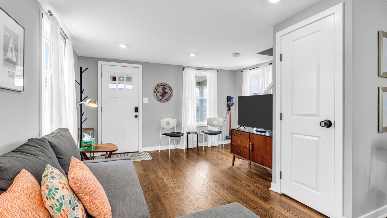 Photo of Livingroom in Ortley Beach