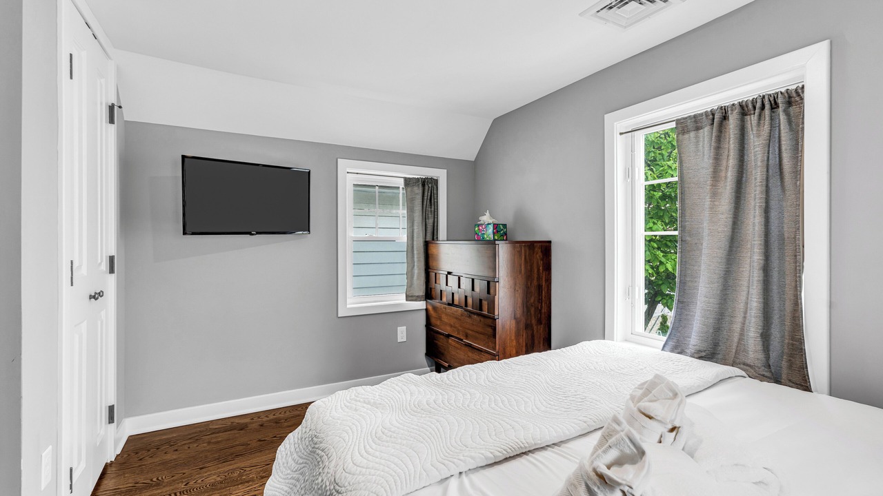 Photo of Bedroom in Ortley Beach