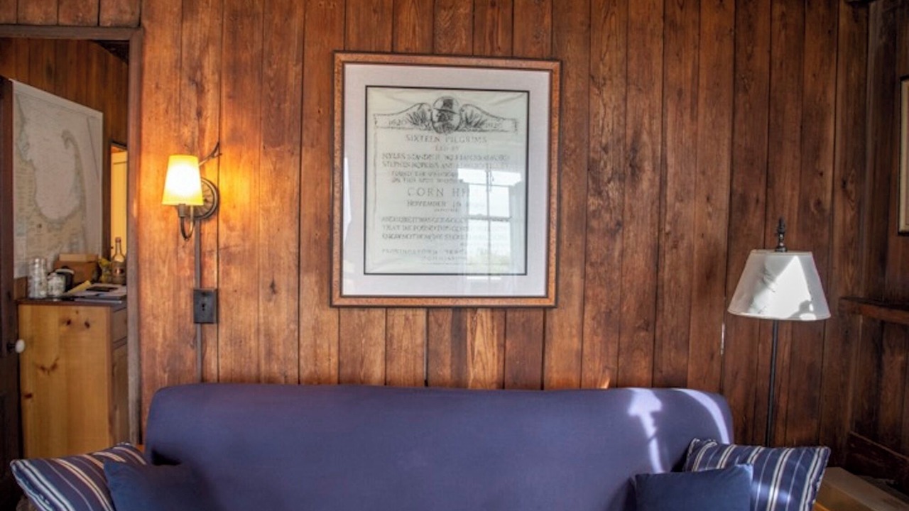 Photo of Livingroom in Truro