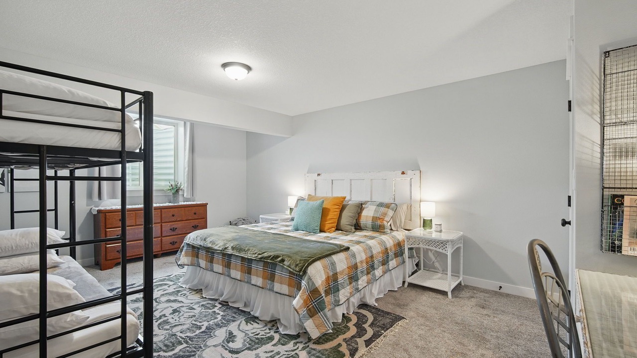 Photo of Bedroom in Winterset