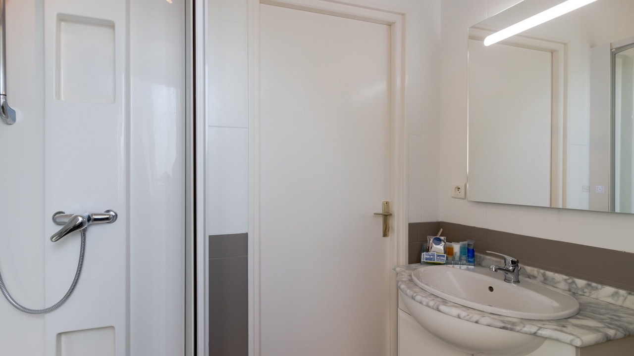 Photo of Bathroom in Castelnaud-la-Chapelle