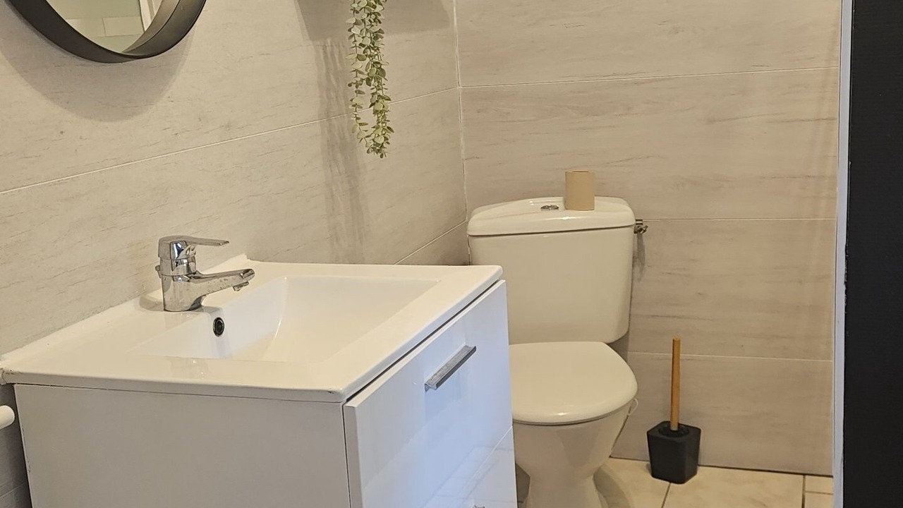 Photo of Bathroom in Beaufort-en-Vallee