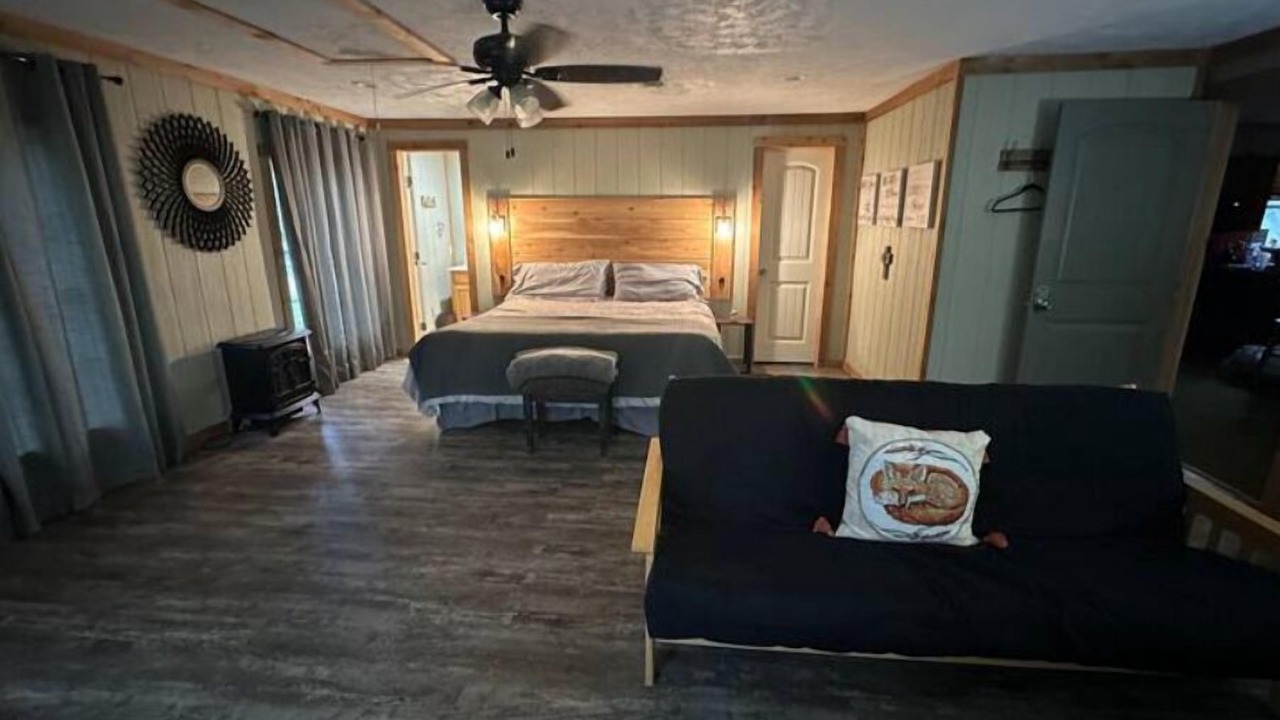 Photo of Bedroom in Zavalla