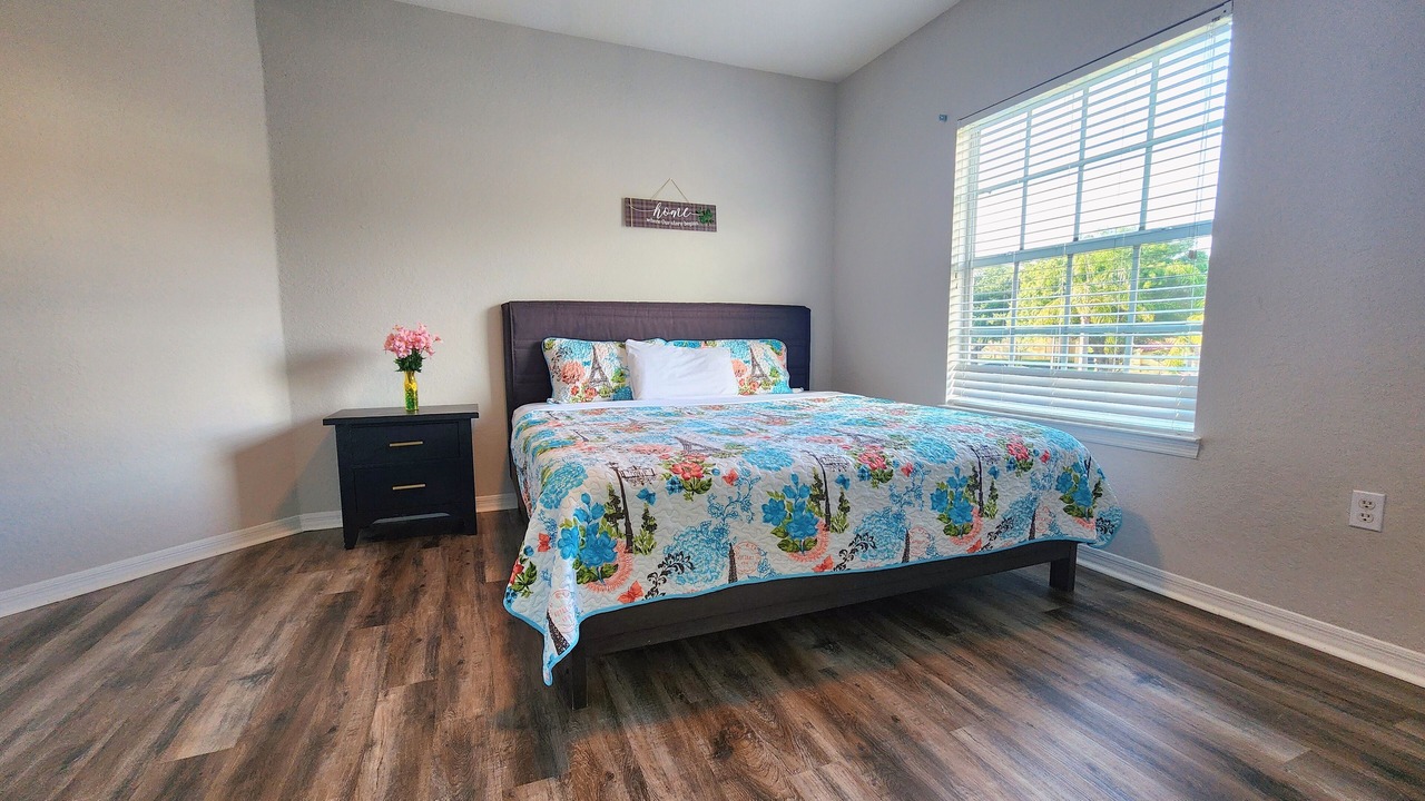 Photo of Bedroom in County Line Coalition