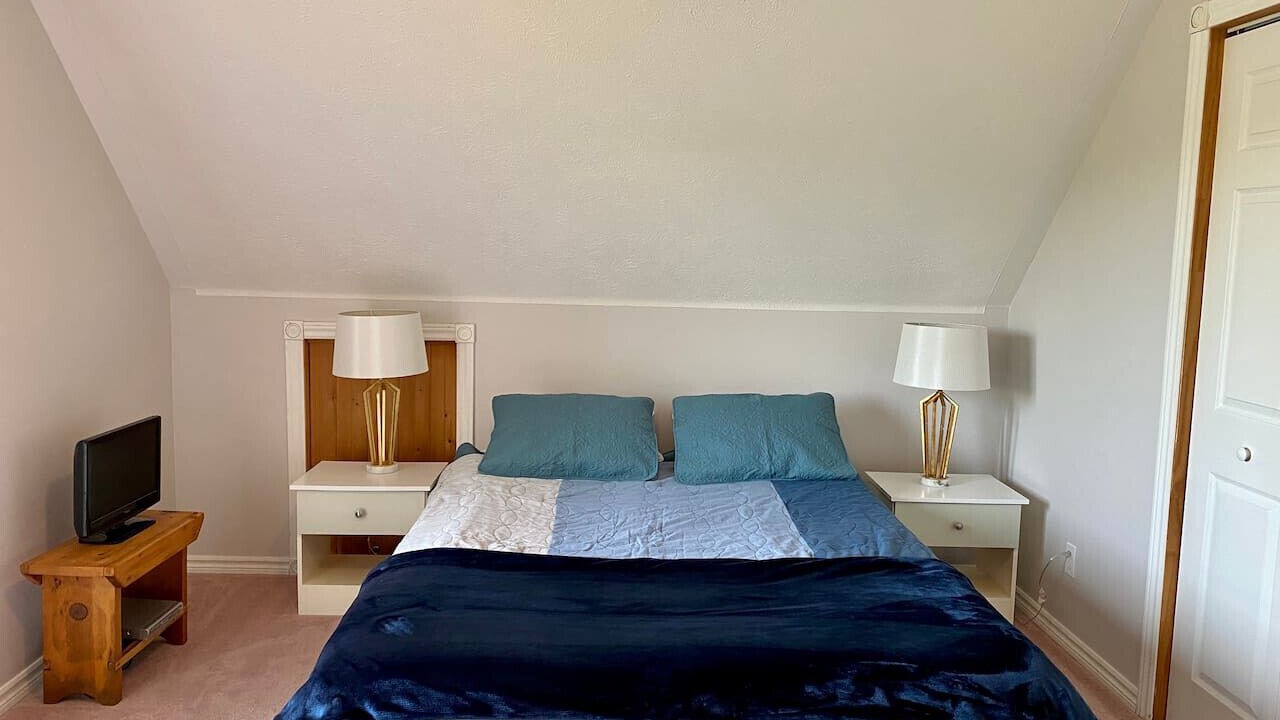 Photo of Bedroom in Tobermory