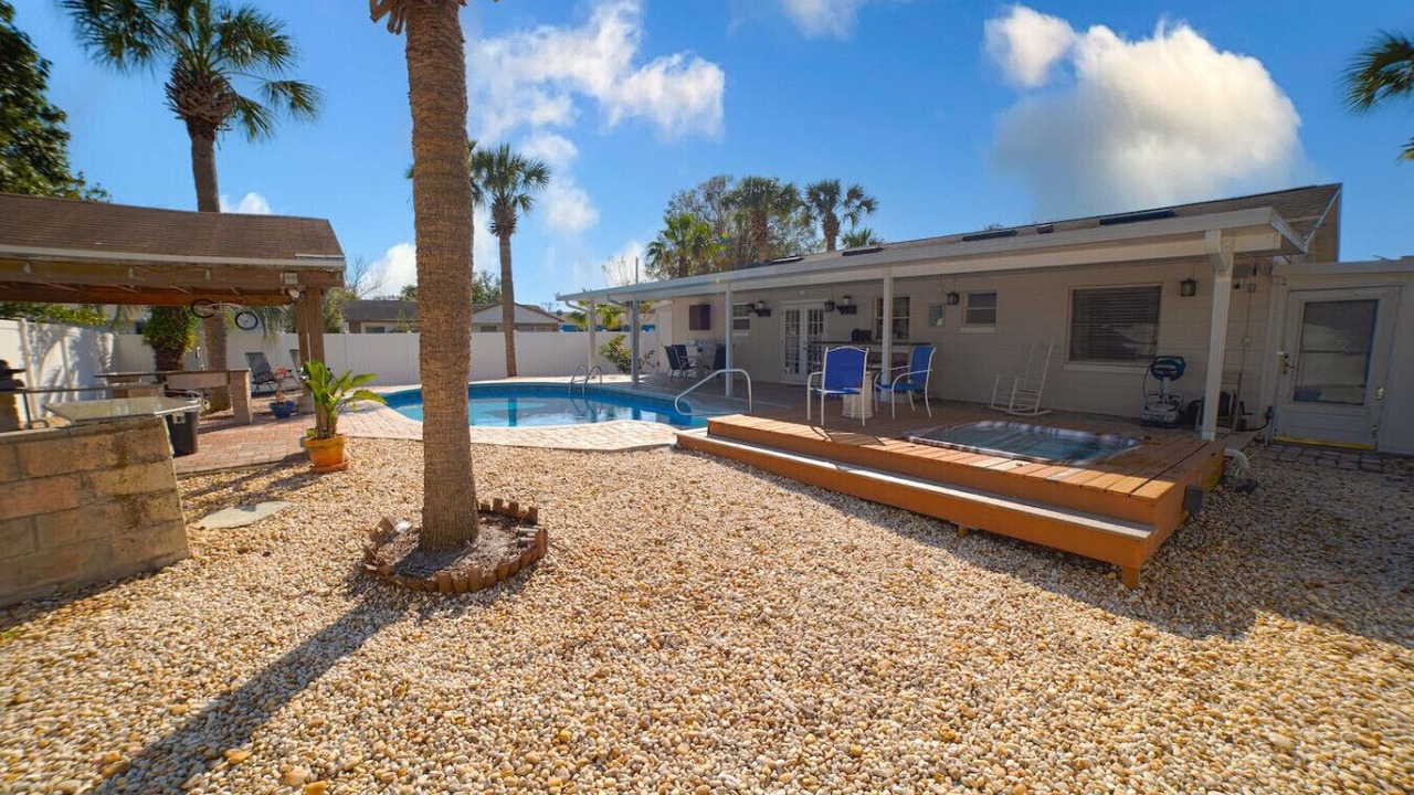 Photo of Outdoor in Oak Ridge