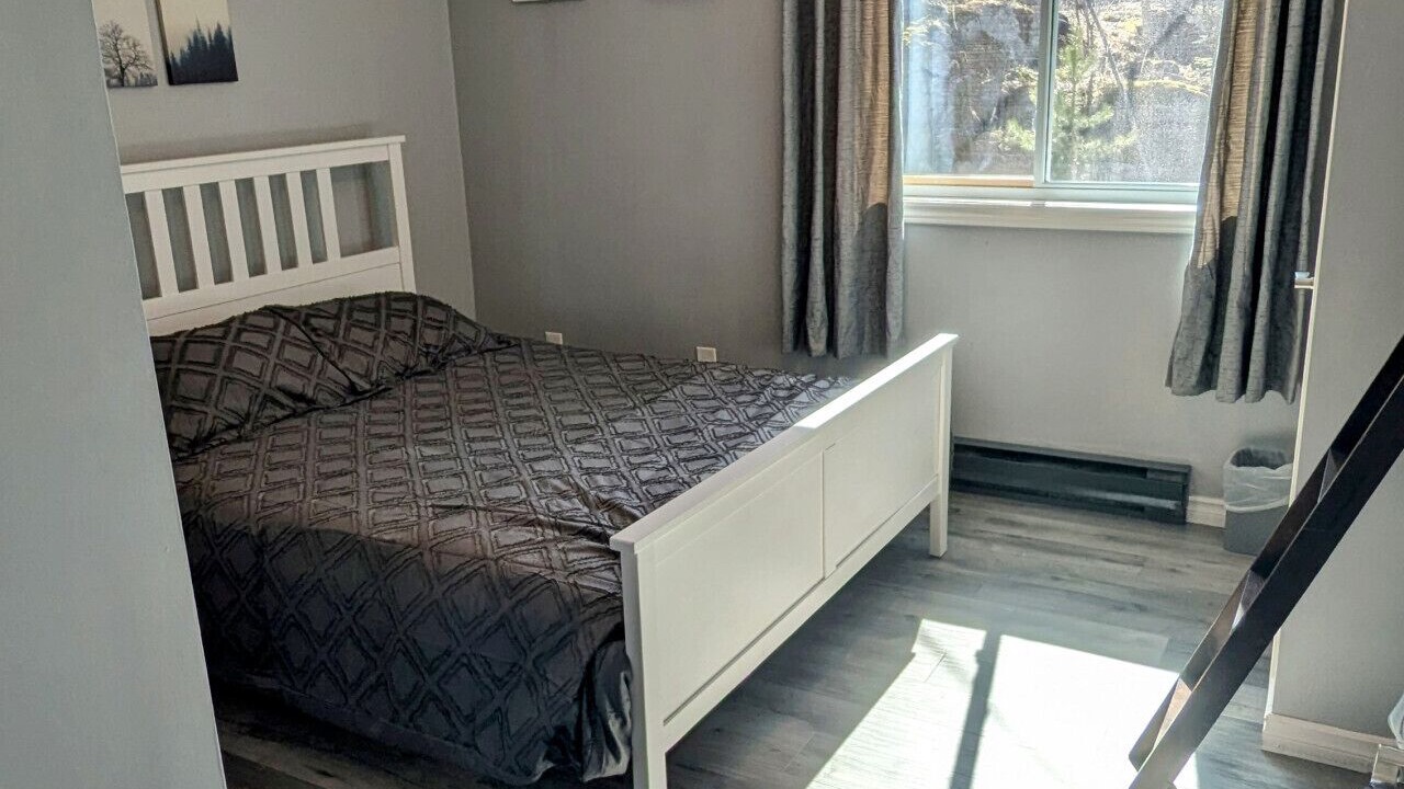 Photo of Bedroom in Whitestone