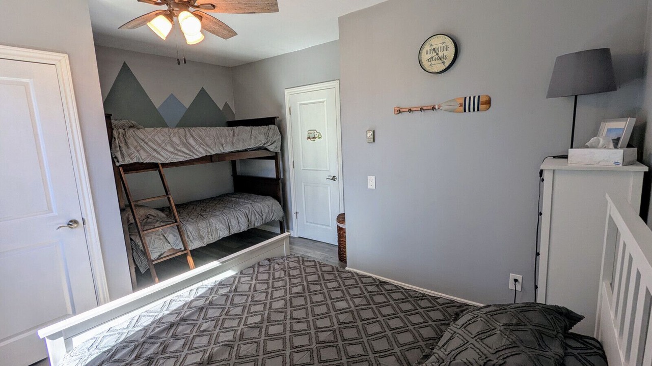 Photo of Bedroom in Whitestone
