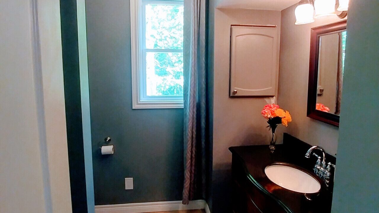 Photo of Bathroom in Whitestone