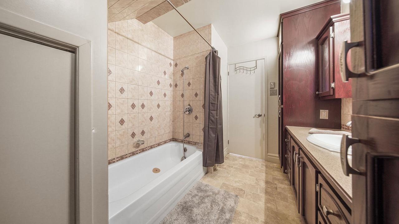 Photo of Bathroom in Lotbiniere Regional County Municipality