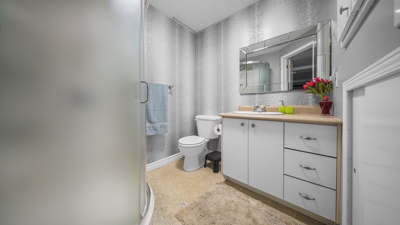 Photo of Bathroom in Lotbiniere Regional County Municipality