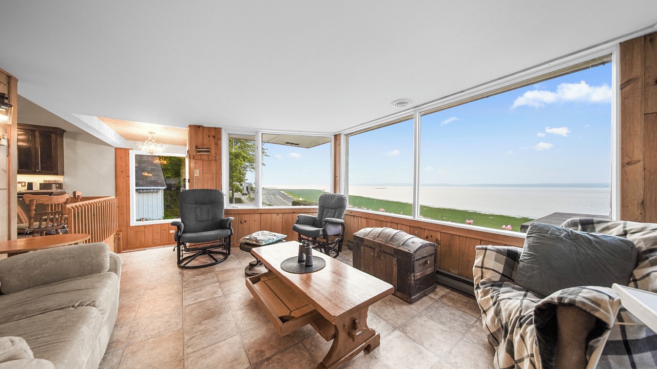 Photo of Livingroom in Lotbiniere Regional County Municipality
