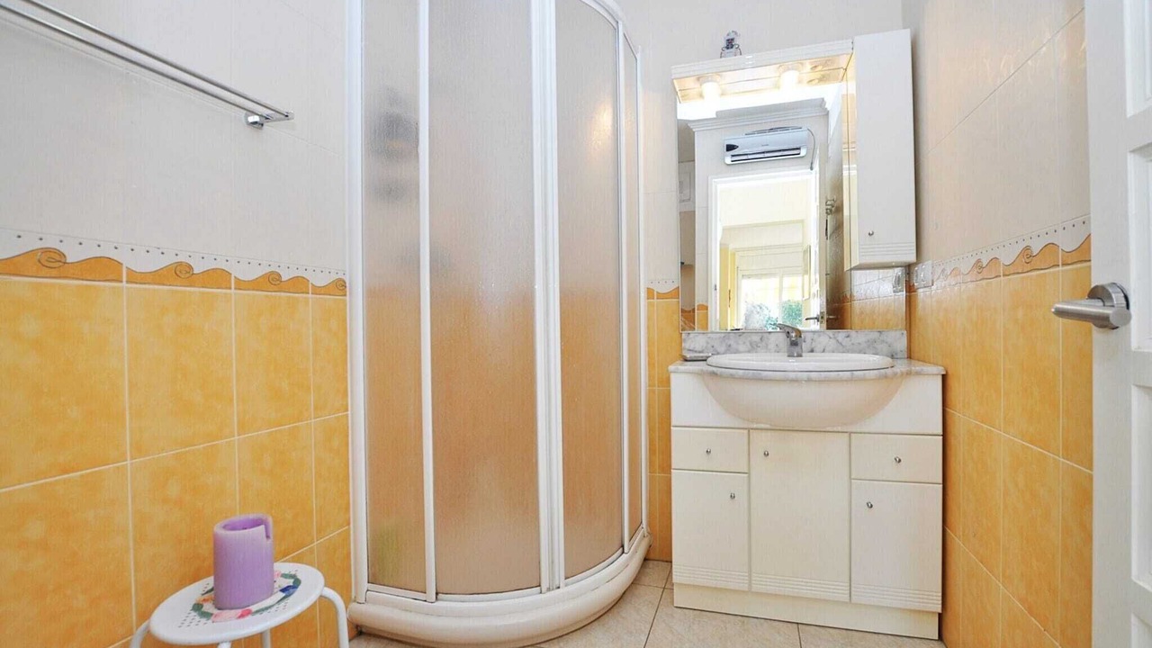 Photo of Bathroom in Roses Town Center