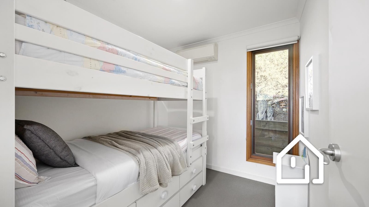 Photo of Others in McCrae