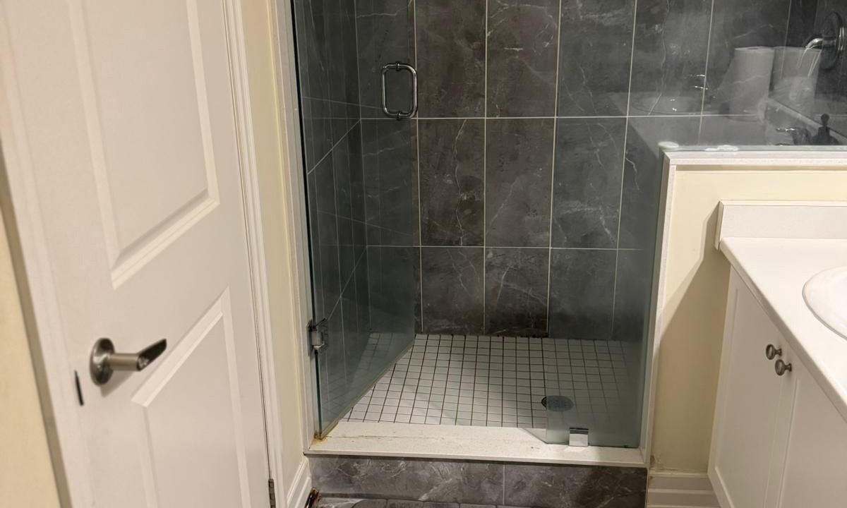 Photo of Bathroom in Niagara Falls