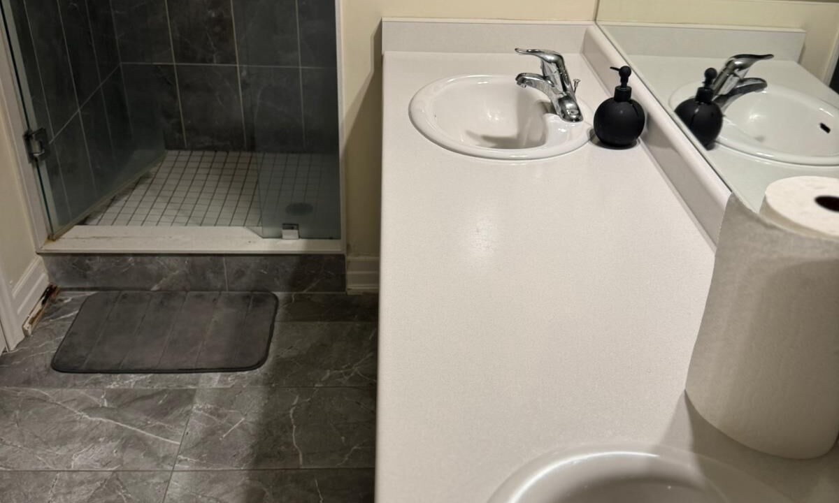 Photo of Bathroom in Niagara Falls