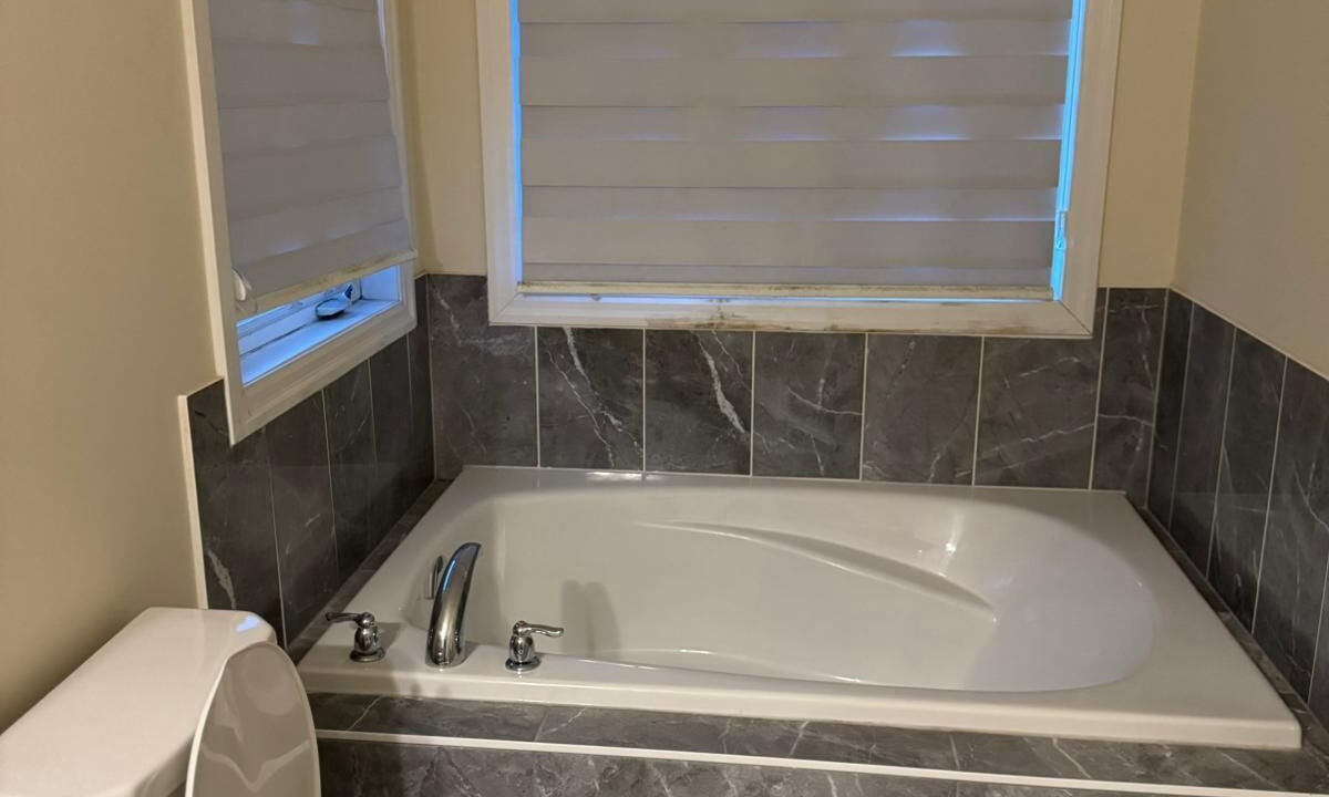 Photo of Bathroom in Niagara Falls