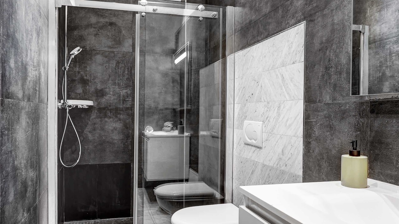 Photo of Bathroom in 6th Arrondissement