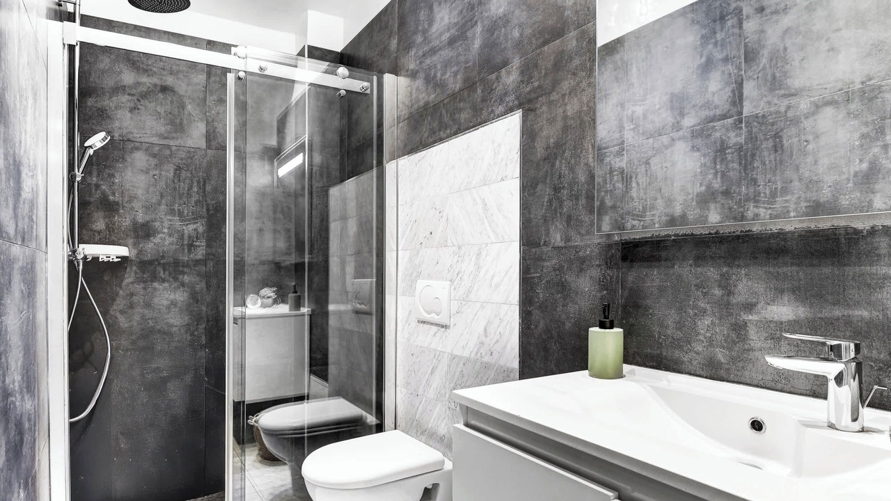 Photo of Bathroom in 6th Arrondissement