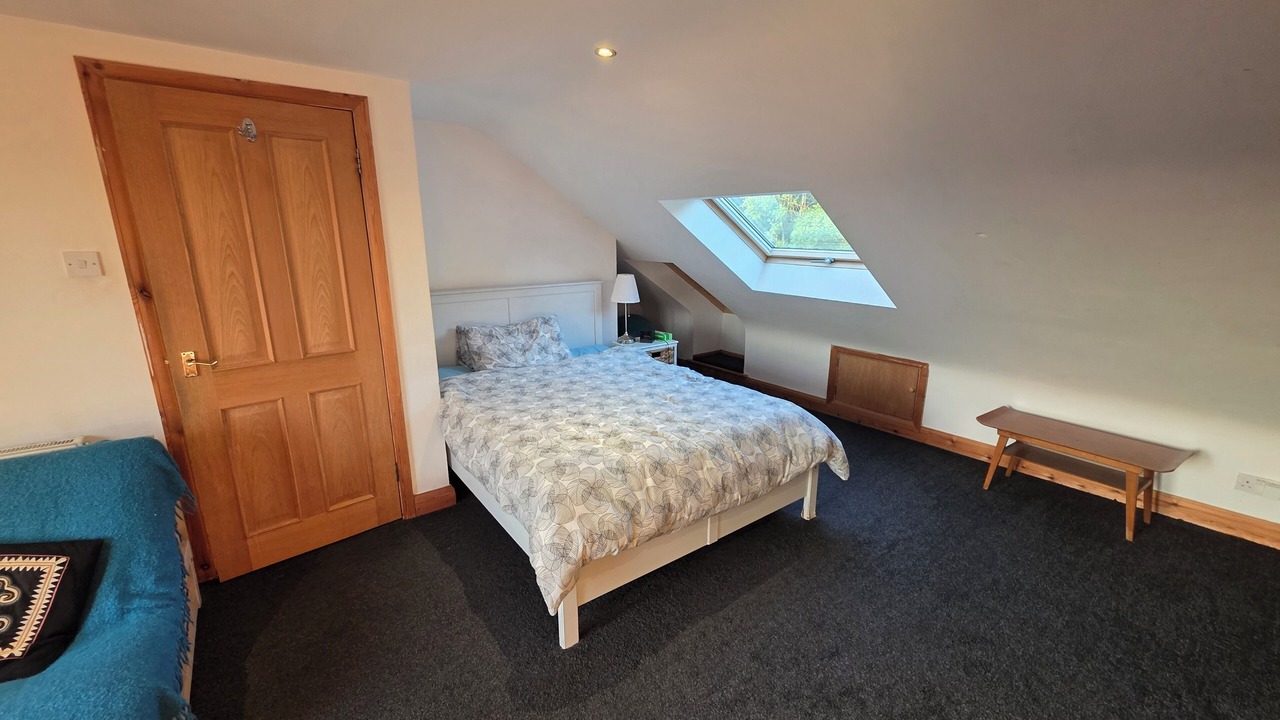 Photo of Bedroom in Hatch Lane