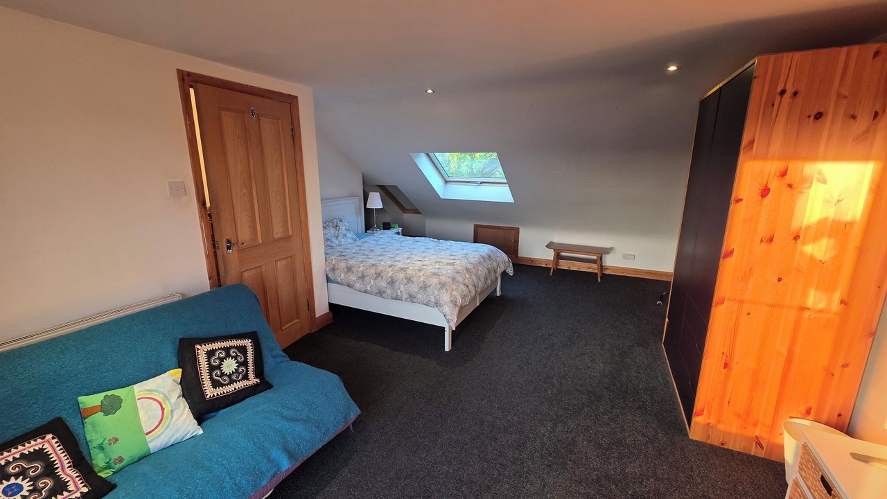 Photo of Bedroom in Hatch Lane