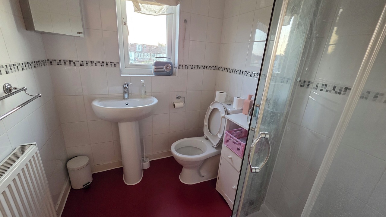 Photo of Bathroom in Hatch Lane