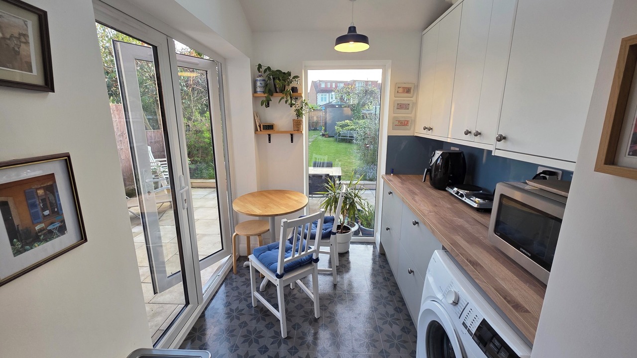 Photo of Others in Hatch Lane