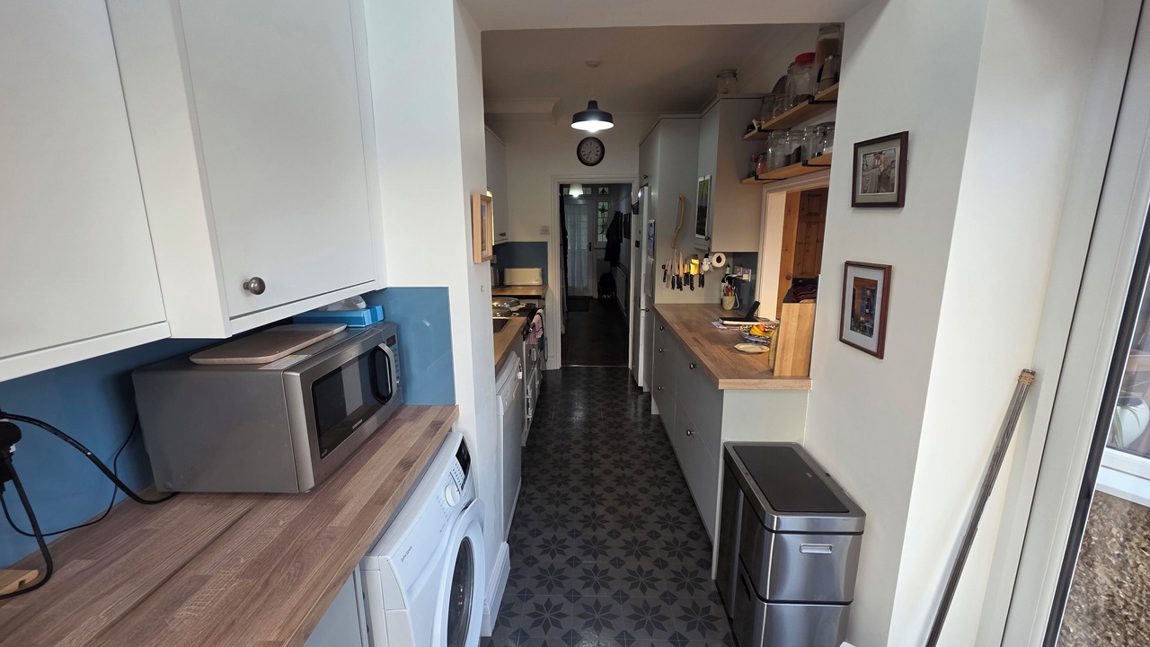 Photo of Kitchen in Hatch Lane