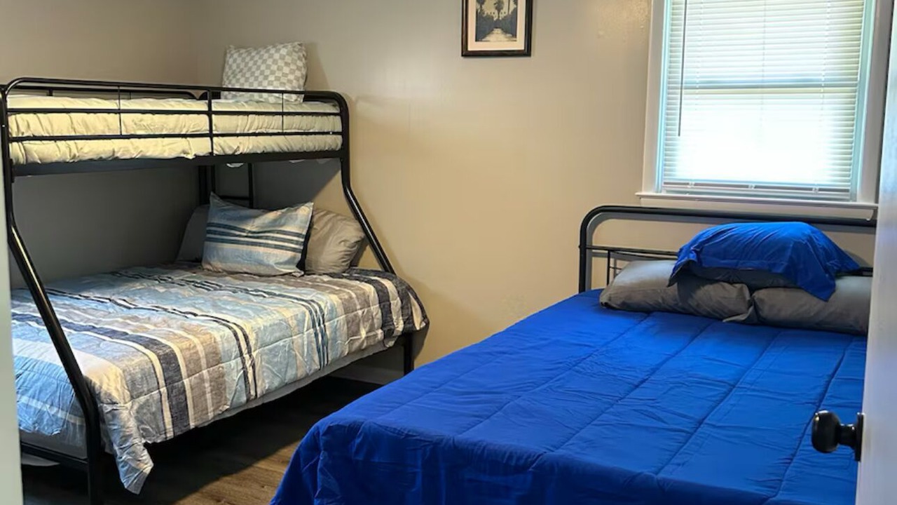 Photo of Bedroom in Elroy