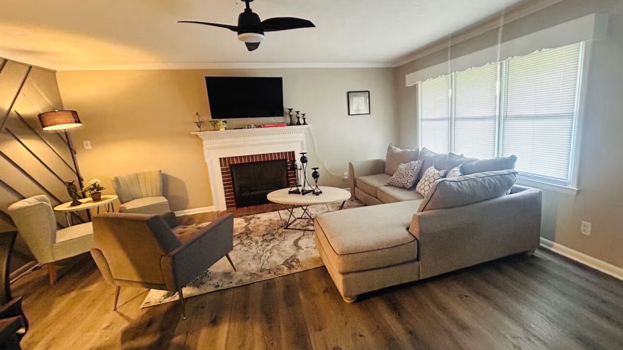 Photo of Livingroom in Elroy