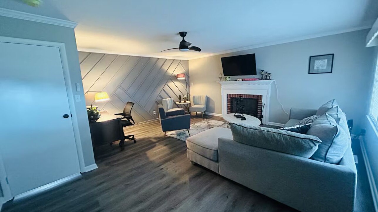 Photo of Livingroom in Elroy
