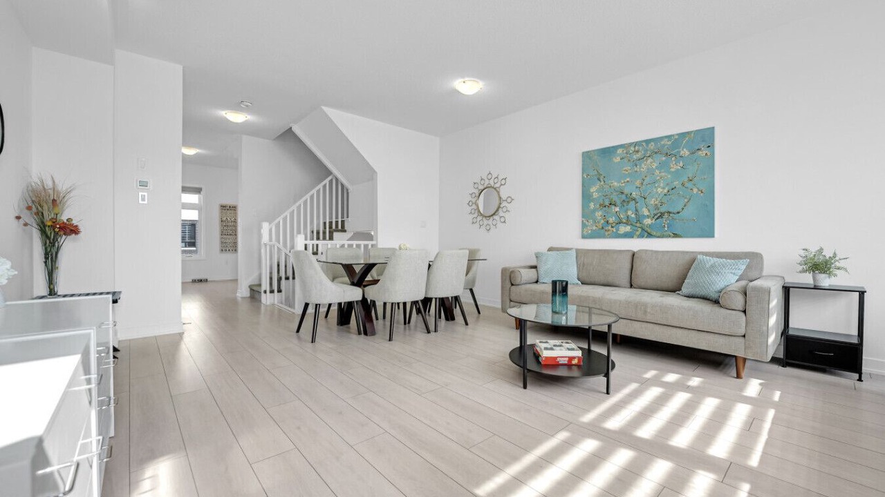 Photo of Livingroom in Burlington