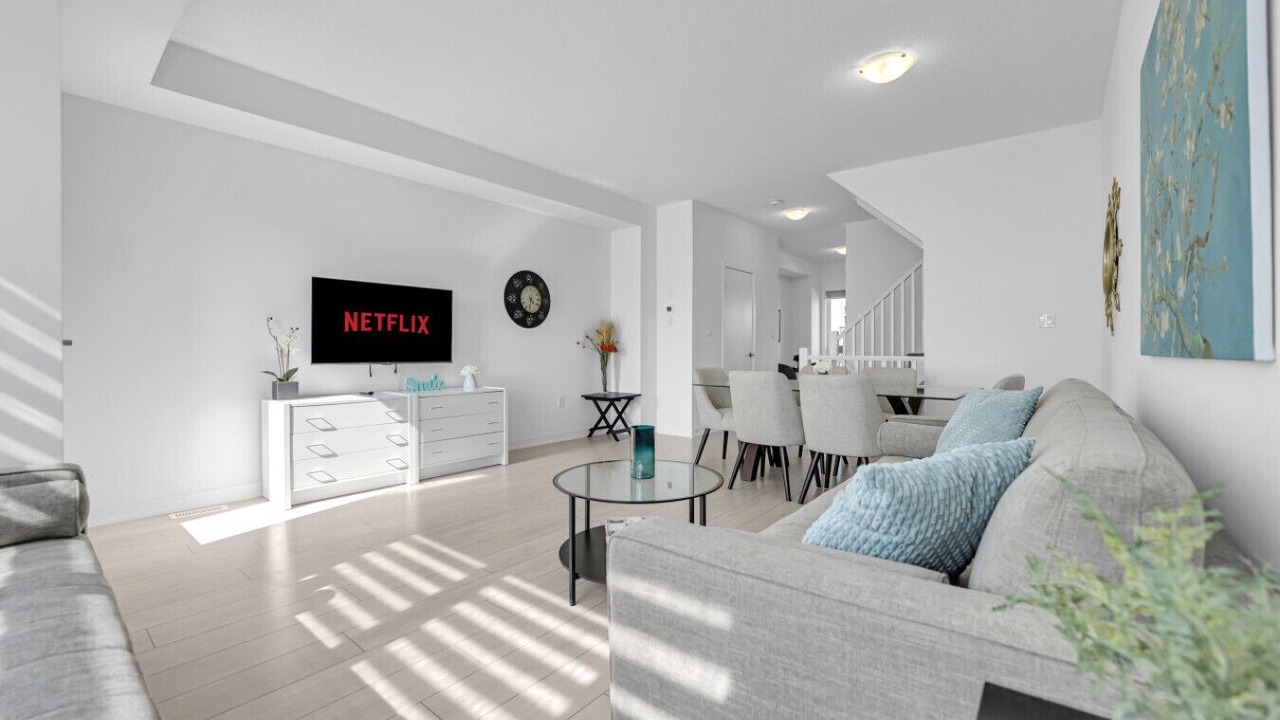 Photo of Livingroom in Burlington