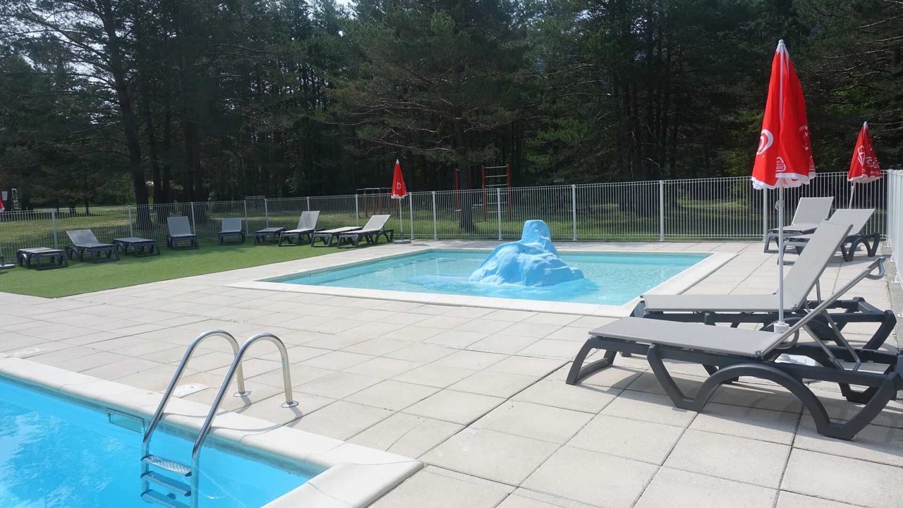 Photo of Outdoor in La Roche-des-Arnauds