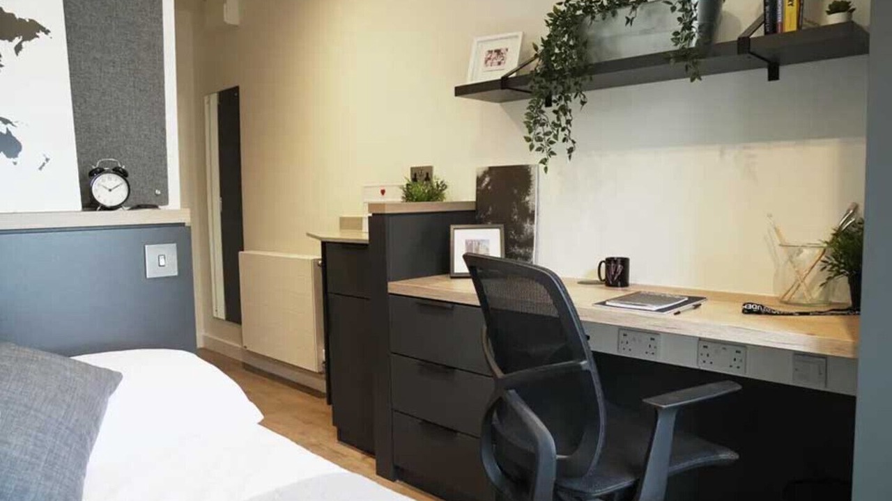 Photo of Others in Ladywell