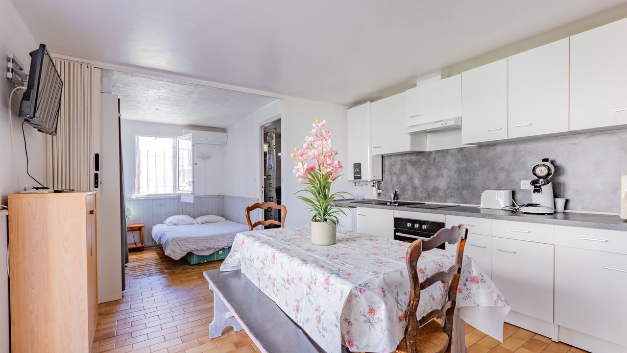 Photo of Bedroom in Marseillan Plage