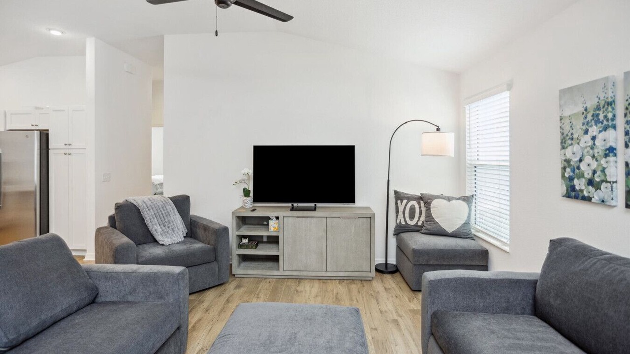Photo of Livingroom in Sumter County